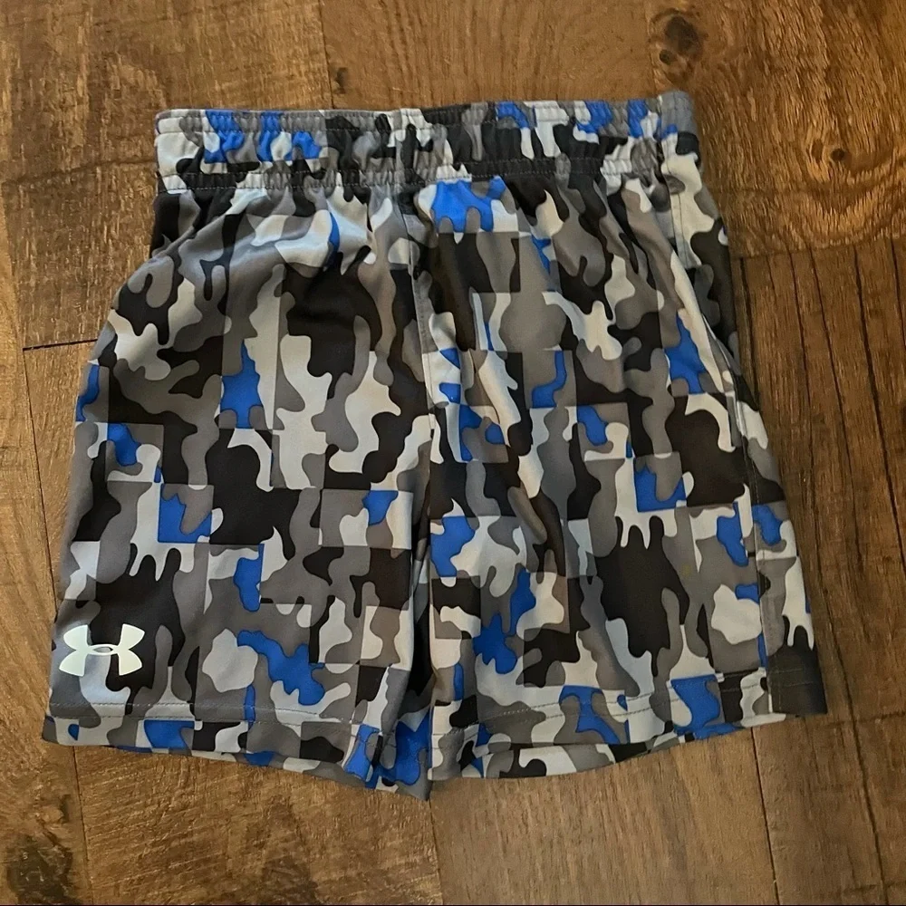 Boys under armour separates LS shirt & shorts sz 5 youth
